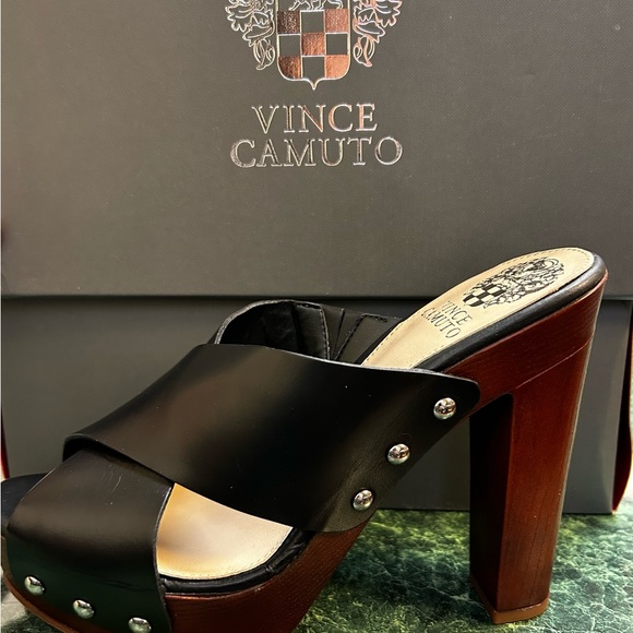 Vince Camuto Elida Black Vintage Leather Sandal - Picture 4 of 5